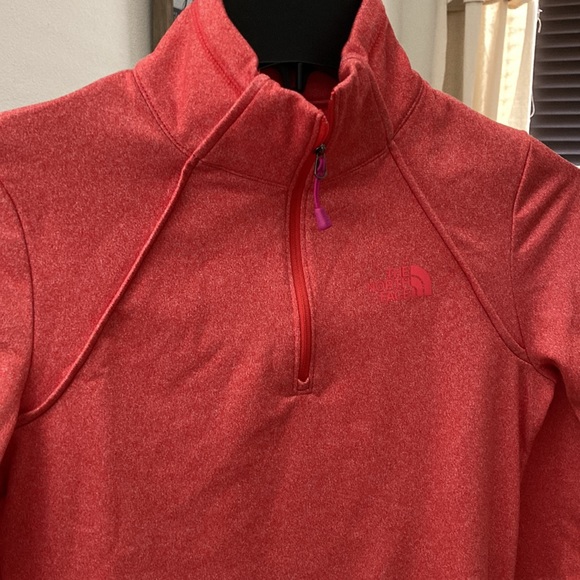 The North Face Fleece Pullover - Picture 5 of 6